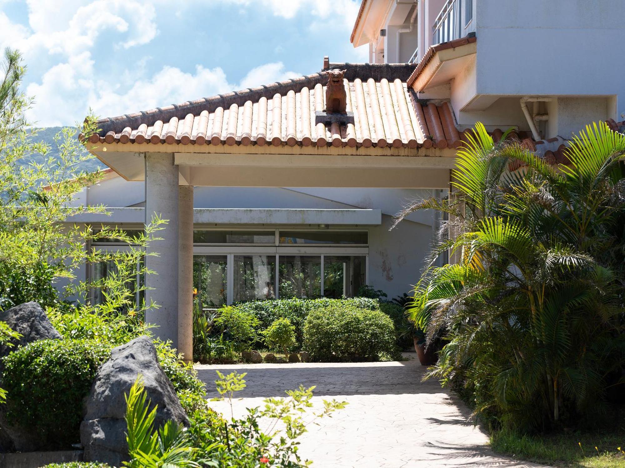 Hoshi No Terrace Motobu Yamazato Hotel Exterior foto